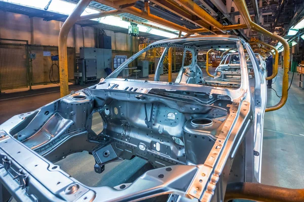 Togliatti Avtovaz otomobil fabrikası. Montaj hattı üretim otomobil Lada, Renault, Nissan, Datsun