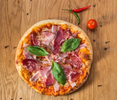 Pizza ve pizza dilimi