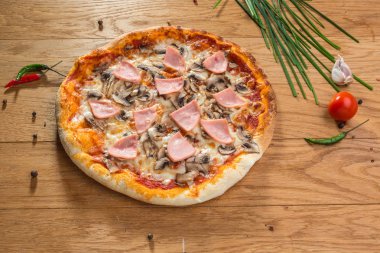 Pizza ve pizza dilimi