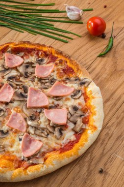 Pizza ve pizza dilimi