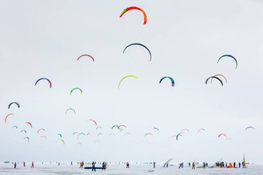 Rusya, Togliatti - 25 Şubat 2017: kar uçurtma