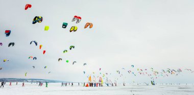 Rusya, Togliatti - 25 Şubat 2017: kar uçurtma