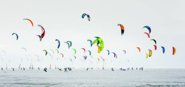 Rusya, Togliatti - 25 Şubat 2017: kar uçurtma