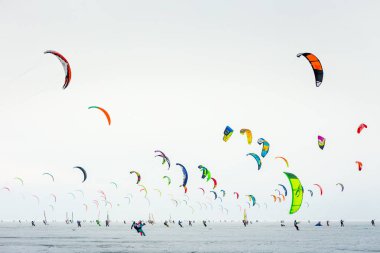 Rusya, Togliatti - 25 Şubat 2017: kar uçurtma