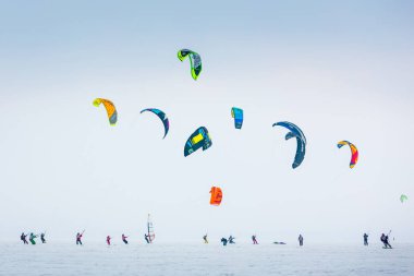 Rusya, Togliatti - 25 Şubat 2017: kar uçurtma