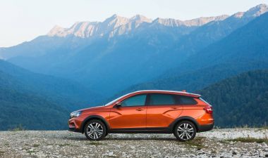 Yeni Lada Vesta Sw ve Swc - Sport Wagon çapraz tanıtımı