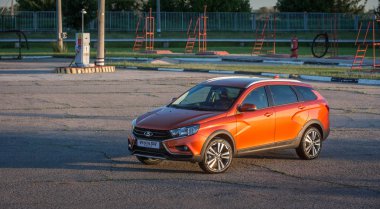 Yeni Lada Vesta Sw ve Swc - Sport Wagon çapraz tanıtımı