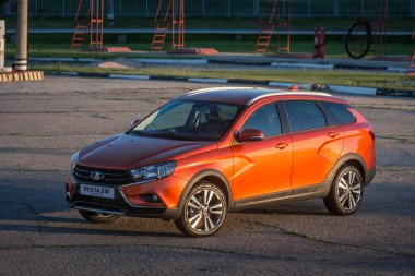 Yeni Lada Vesta Sw ve Swc - Sport Wagon çapraz tanıtımı