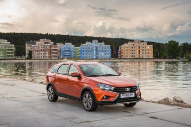 Yeni Lada Vesta Sw ve Swc - Sport Wagon çapraz tanıtımı