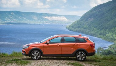 Yeni Lada Vesta Sw ve Swc - Sport Wagon çapraz tanıtımı