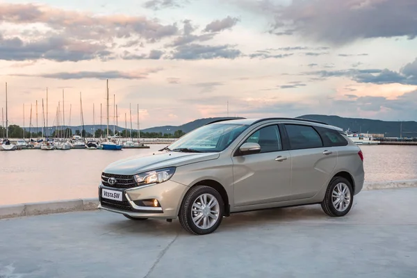 Yeni Lada Vesta Sw ve Swc - Sport Wagon çapraz tanıtımı