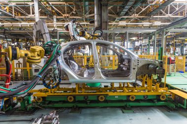 Yeni araba Lada Vesta Sport Wagon çapraz kaynak üretimi