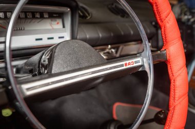 Togliatti, Samara Oblastı / Rusya - 13 Nisan 2020: VAZ 2101 Tour d 'Europe 1971 Rally otomobili LADA Spor Bahçesi' ne park edilmiştir. 50. Yıl dönümünde Kopeika aracı üretimi 1970 yılında başladı