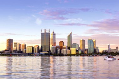 Gün batımında Perth Western Avustralya manzarası