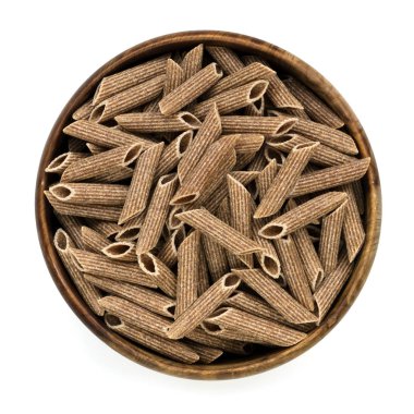 Kepekli Penne makarna izole kase Üstten Görünüm