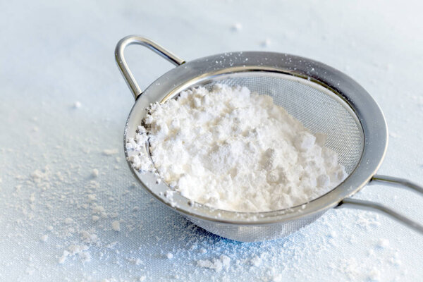 Черные бобы на заднем плане
