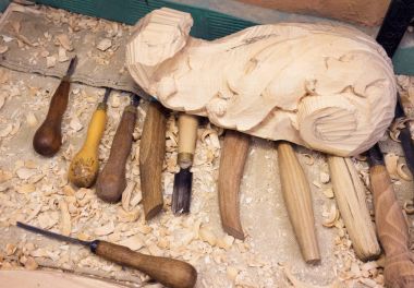 Ahşap oyma yakın çekim için aracı