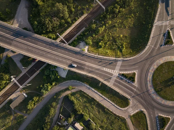 Aerial Top View of highway intersection junction summer morning — Stock Photo, Image