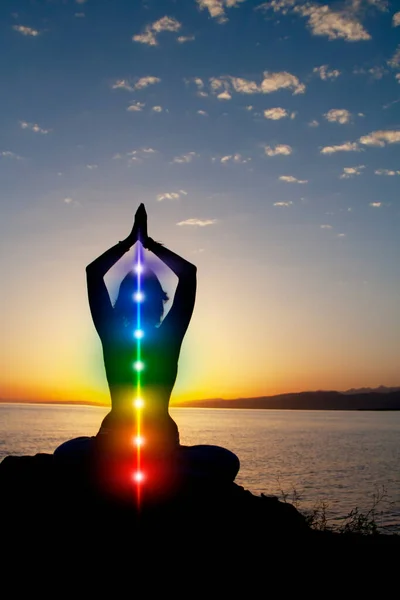 Silhouette Woman Sits Lotus Pose Beach Sunset View Glowing Seven — Stock Photo, Image