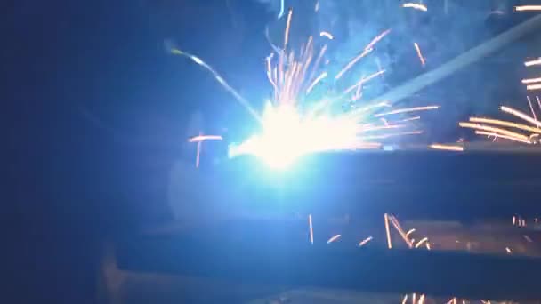 Lasser Fabriek Lassen Metalen Balken Industriële Video — Stockvideo