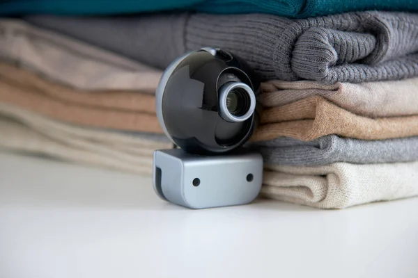 Webcam Escondido Una Pila Ropa Para Vigilancia Encubierta Casa Sistemas —  Fotos de Stock