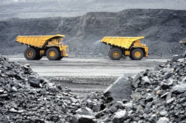 Madencilik, maden ocakları ve madenlerde çalışmak için ekipman.