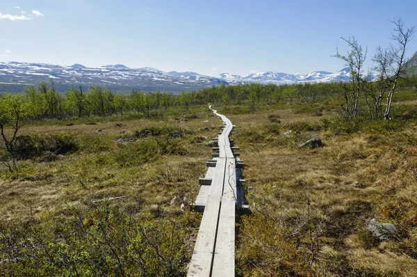 Lapland landscape and hiking path — Stock Photo, Image