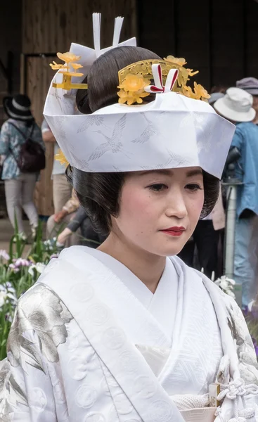 伝統的な衣装を着た日本の花嫁 — ストック写真