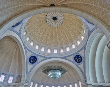 Federal Bölge Camii, Kuala Lumpur, Malezya