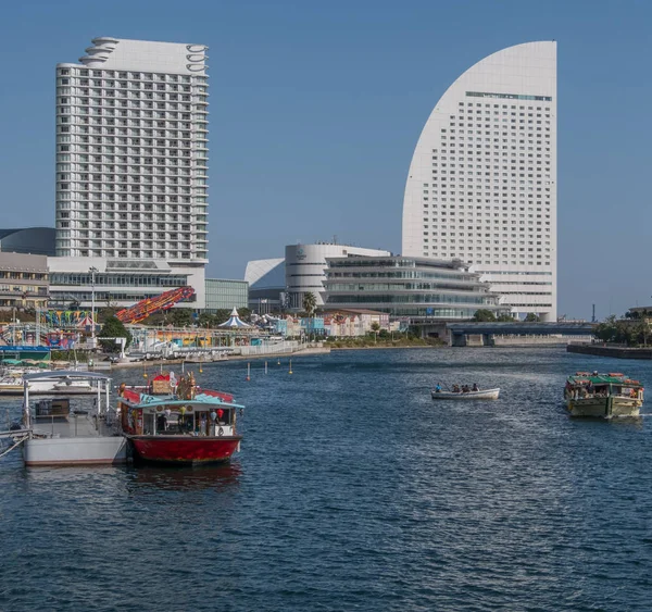 Minato Mirai 21 modern binalar