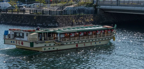 Gezi turist tekne — Stok fotoğraf