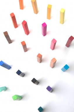 Çeşitli renk pastel tebeşir sopa