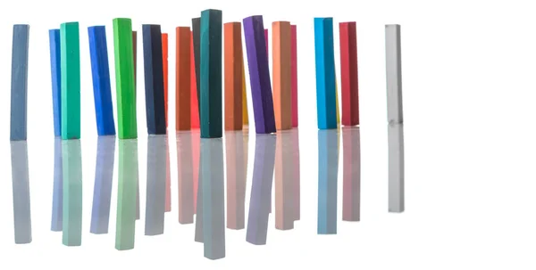 Différentes couleurs de bâtons de pastel à la craie — Photo