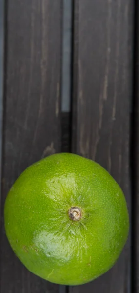 Frutas frescas de lima — Fotografia de Stock