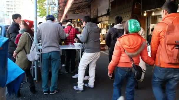 Turistas Viajeros Tsukiji Market Tokio Japón — Vídeos de Stock