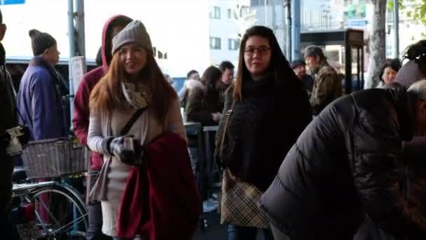 Turistas Viajeros Tsukiji Market Tokio Japón — Vídeos de Stock