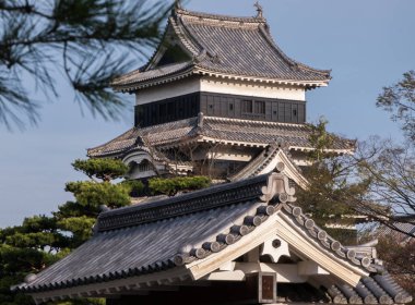 Gün boyunca Japonya'da Matsumoto Kalesi
