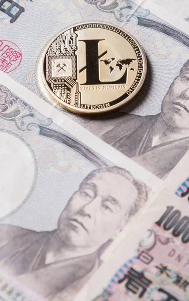 Kryptowaluta Litecoin Japoński Jen Banknoty — Zdjęcie stockowe