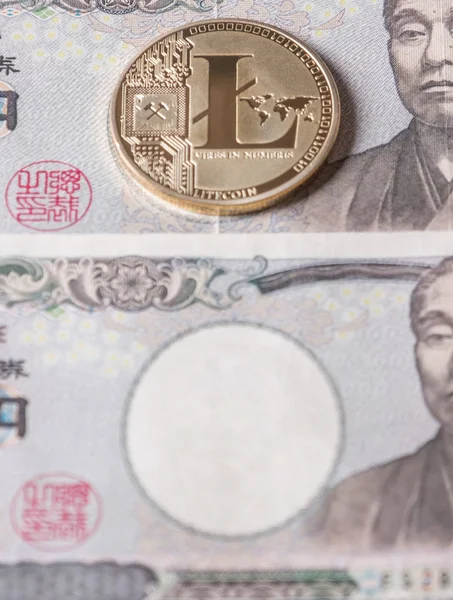 Kryptowaluta Litecoin Japoński Jen Banknoty — Zdjęcie stockowe