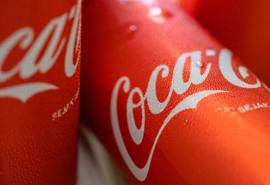 Kırmızı bir cep saatini kapat