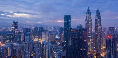 Gün batımında Hong Kong.