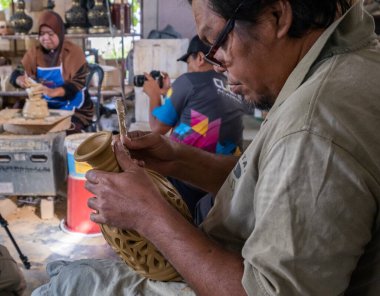 El yapımı bir zanaatkar