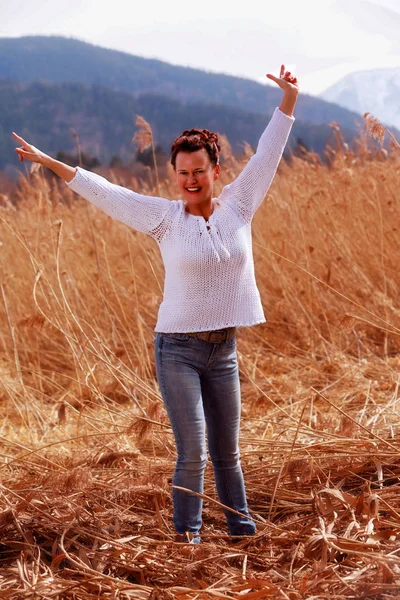 Sonne scheint im Frühling. — Stockfoto