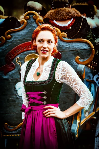 Young Woman Red Hair Dirndl Front Car Leonhardi — 스톡 사진