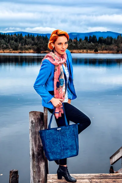 Red Haired Woman Traditional Chic Country House Fashion Bag Lake — 스톡 사진