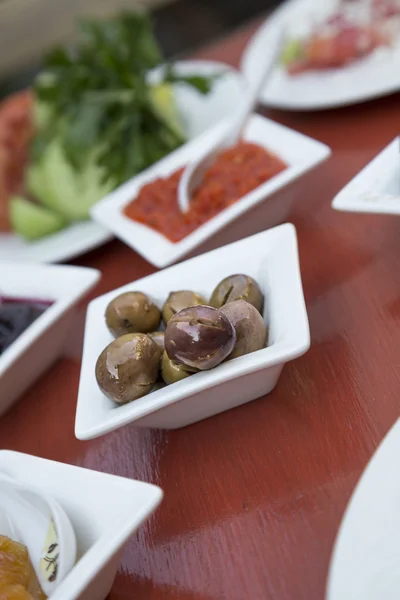 Traditionelles türkisches Frühstück auf dem Tisch — Stockfoto