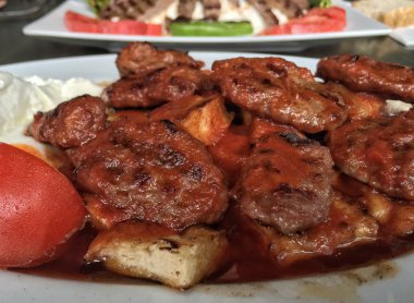 köfte ile Türk kebap