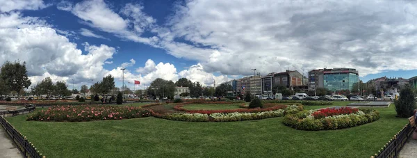 Park Kadikoy district in Istanboel, Turkije — Stockfoto