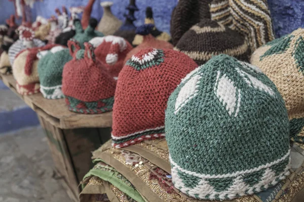 Chapéus coloridos de malha — Fotografia de Stock