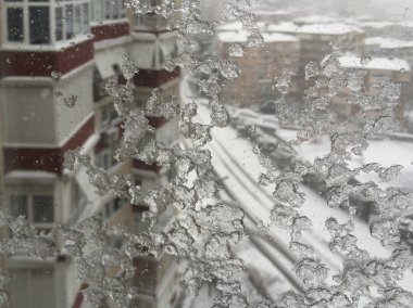 penceresinde street kar altında karşı buz